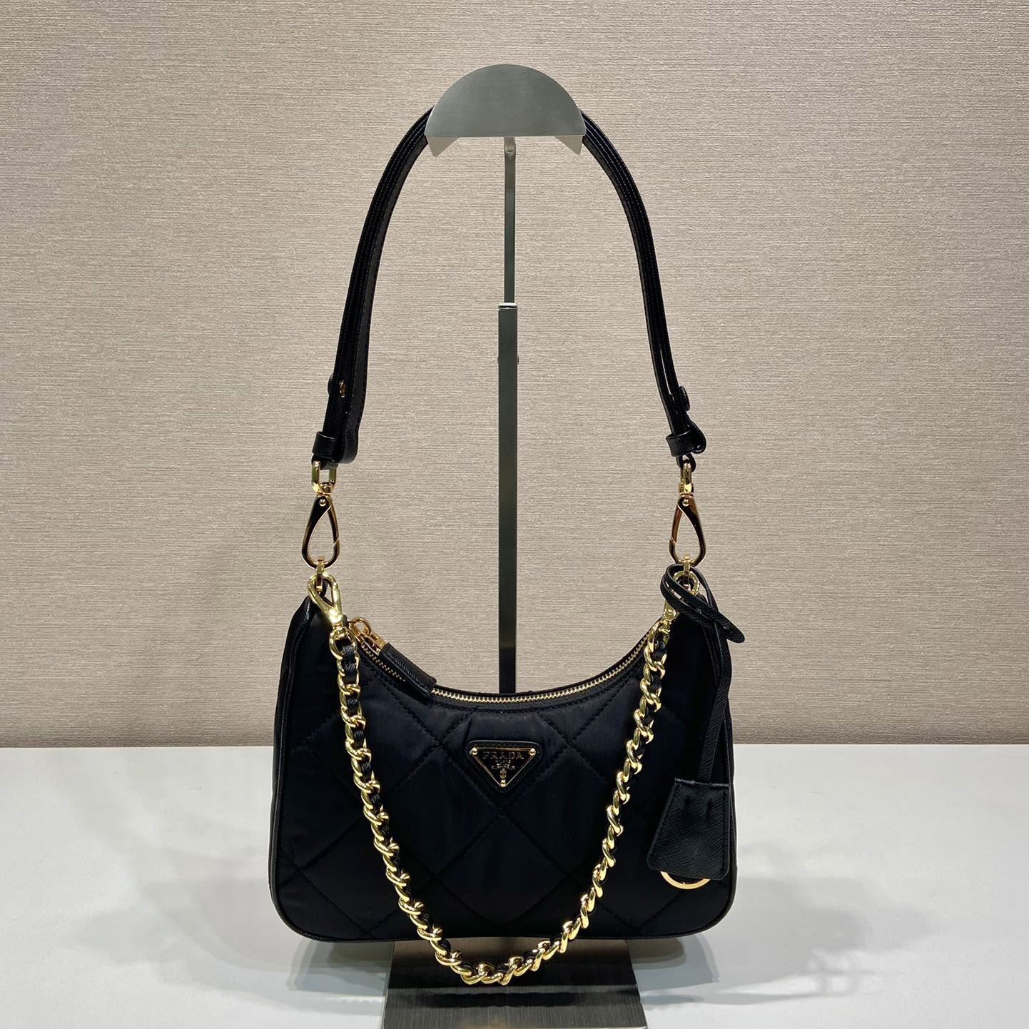 Pra*a top handle bags